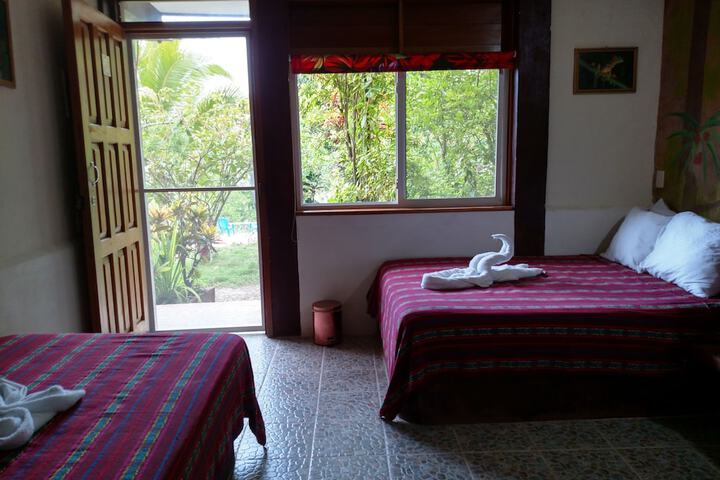 Room 2 of 67