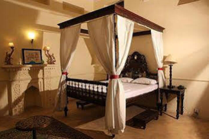 Khaas Bagh Heritage