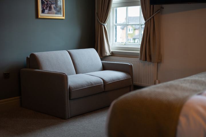 Room 47 of 99