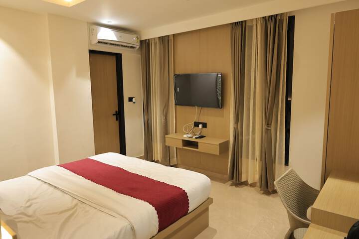 Room 28 of 56