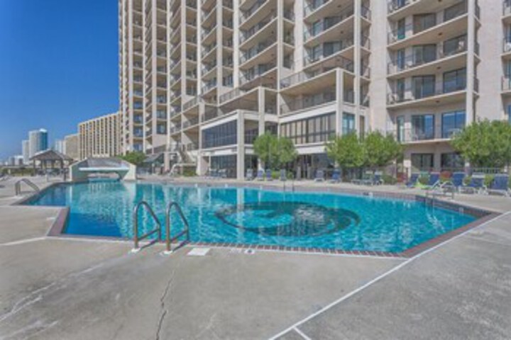 Pool 20 of 39