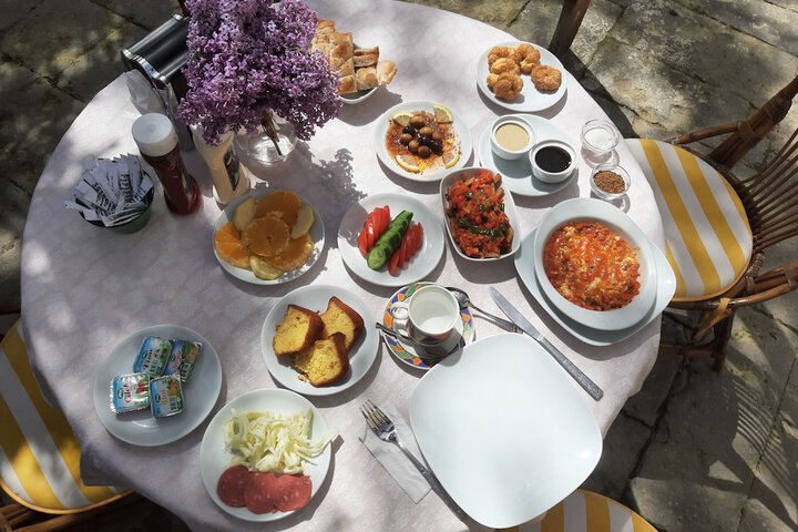 Breakfast/Coffee Service 102 of 130