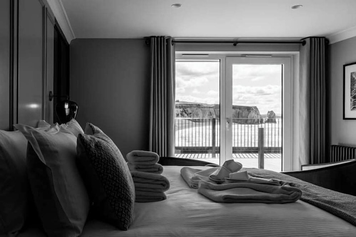 Room 5 of 42