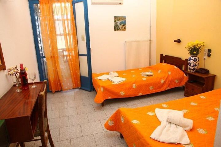 Room 3 of 26