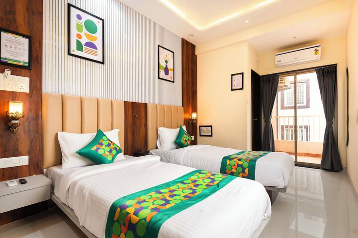 Room 28 of 49