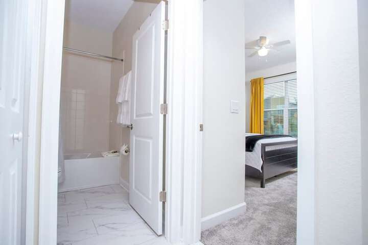 Room 71 of 123