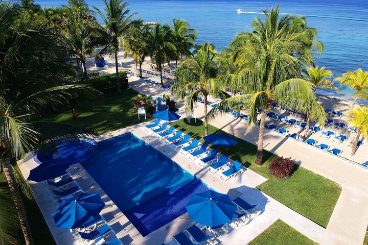 Pools & Facilities