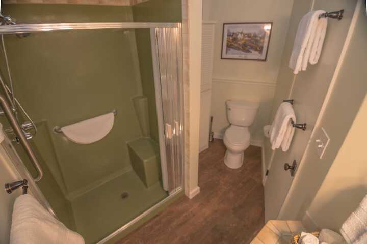 Room 11 of 21