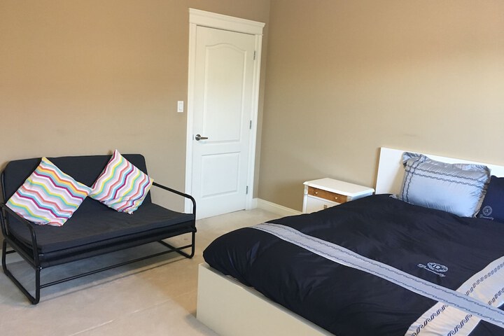 Room 15 of 47