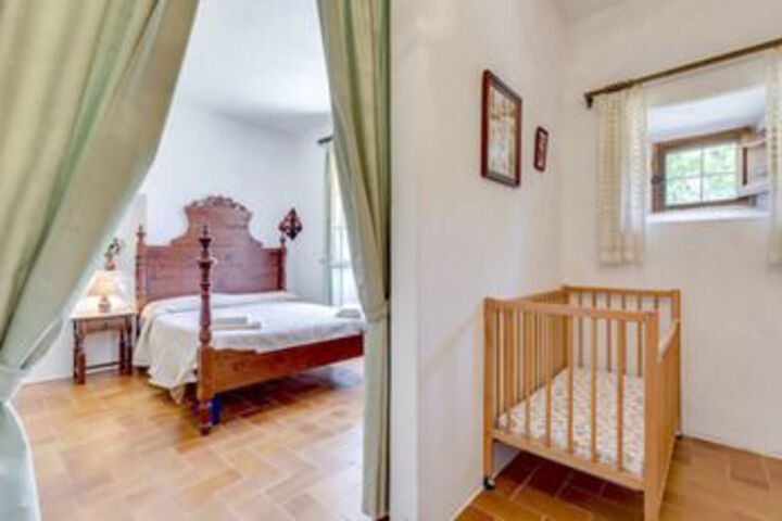 Room 10 of 51