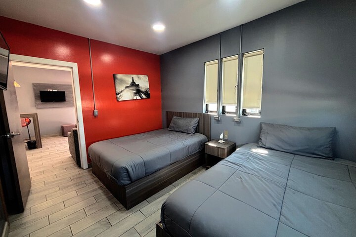 Room 48 of 158