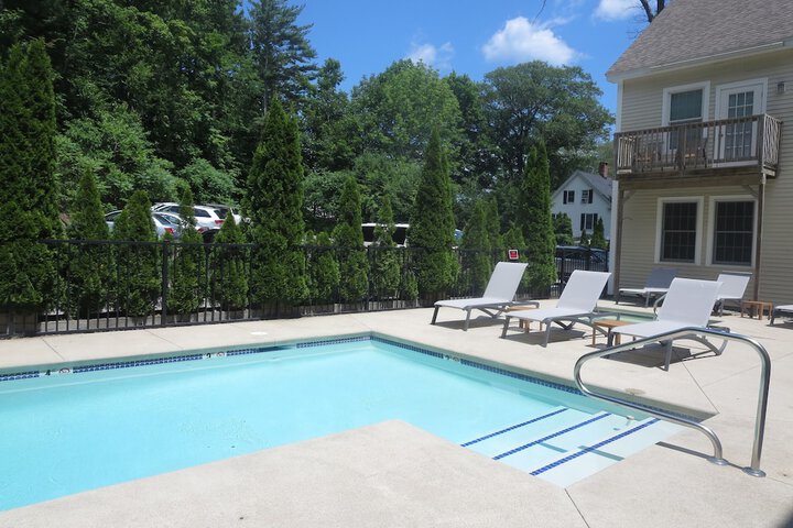 Pool 53 of 82