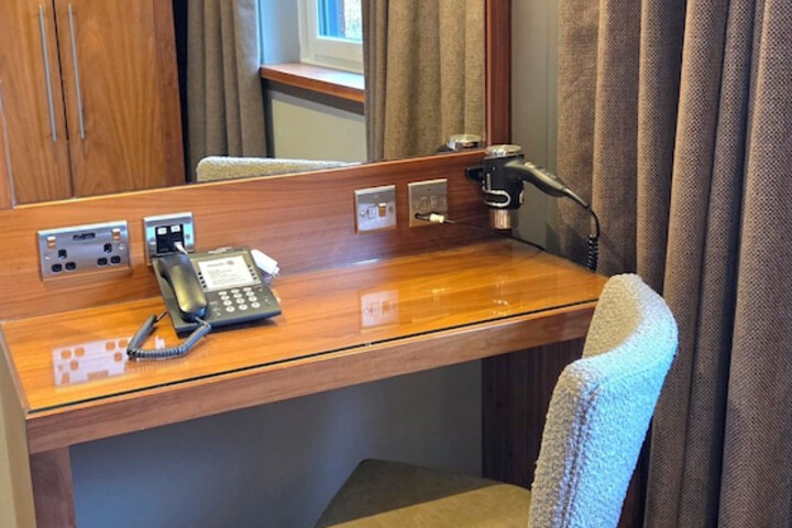 Room 23 of 69