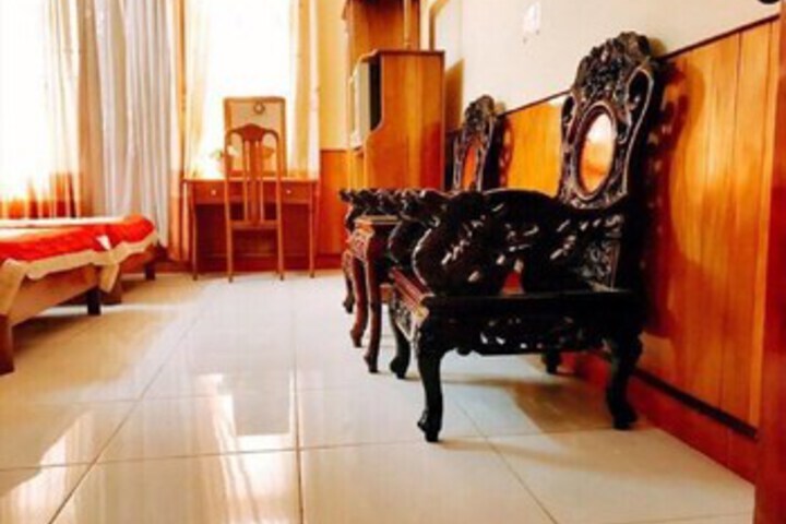 Room 15 of 17