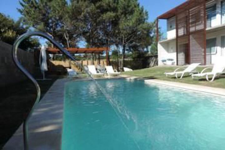 Pool 13 of 19