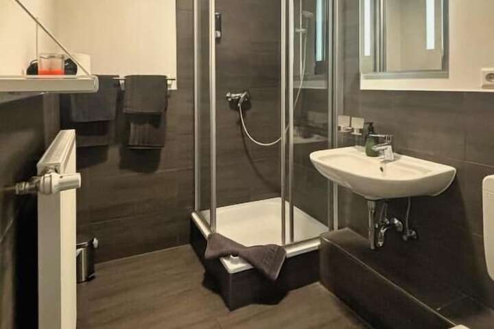 Room 46 of 60