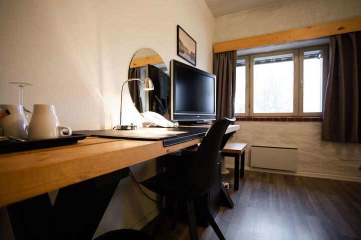 Room 25 of 95