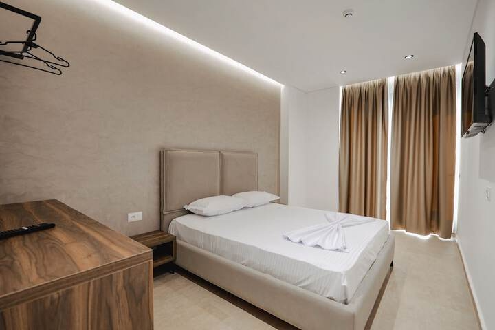 Room 26 of 65