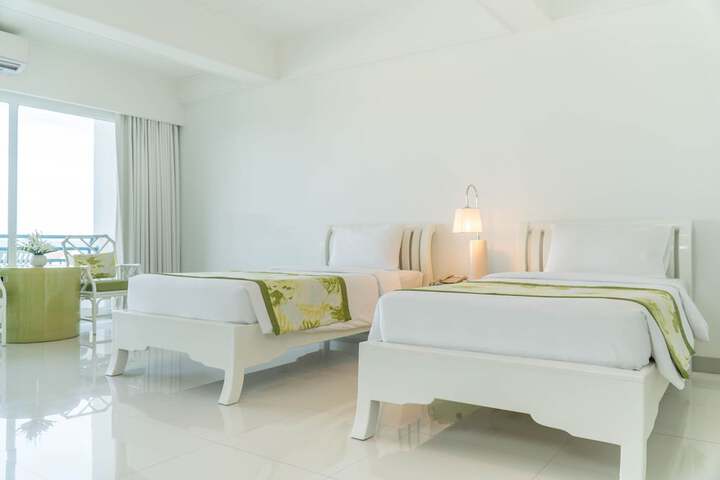 Room 32 of 104