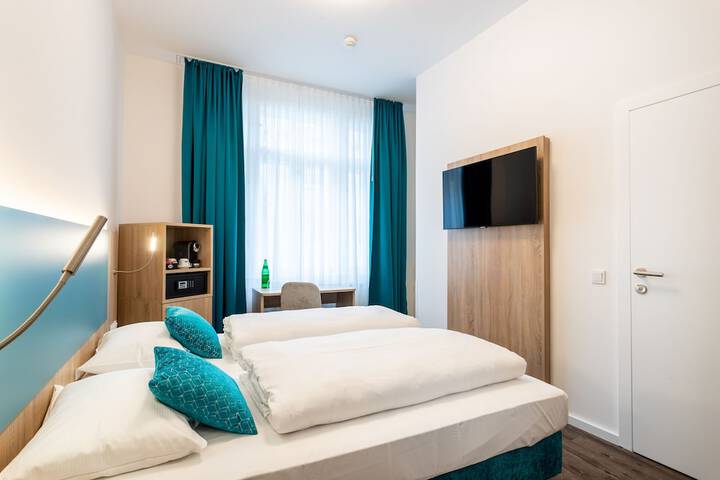 Room 5 of 23