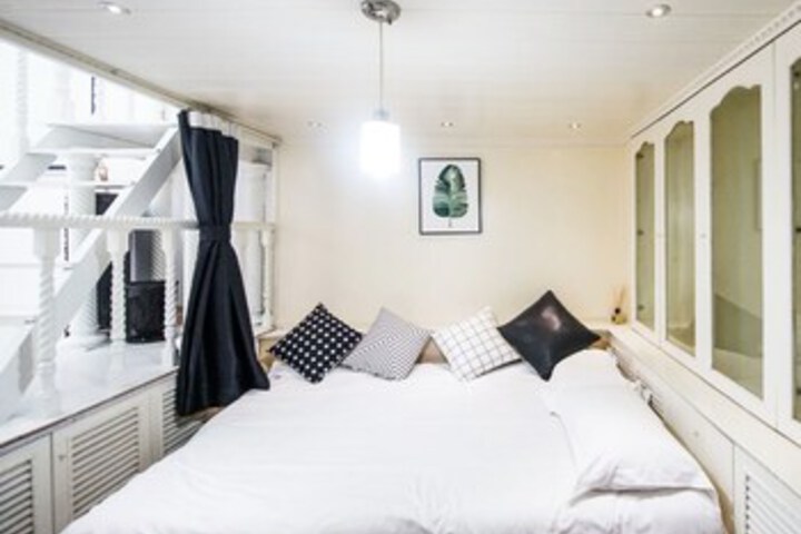Room 26 of 36
