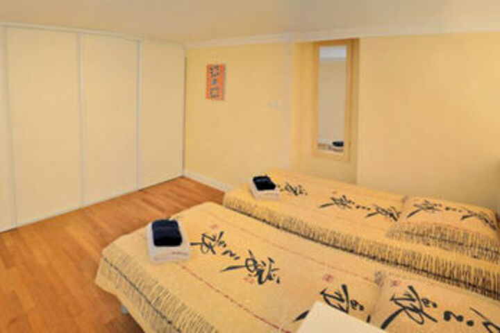 Room 80 of 234
