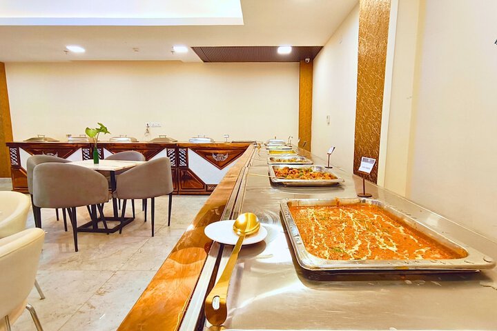 Dining 76 of 95