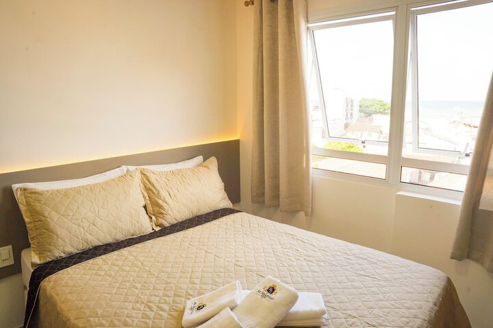 Room 6 of 19