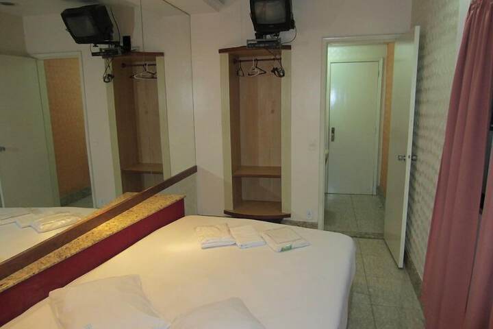 Room 14 of 43