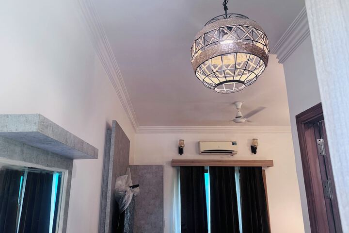 Room 15 of 25