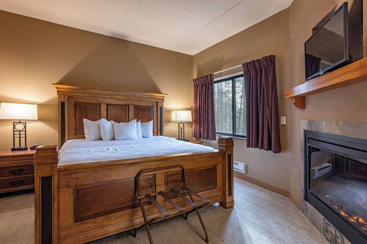 2 Queen Beds Mobility Accessible Villa Golf View (14 of 68)