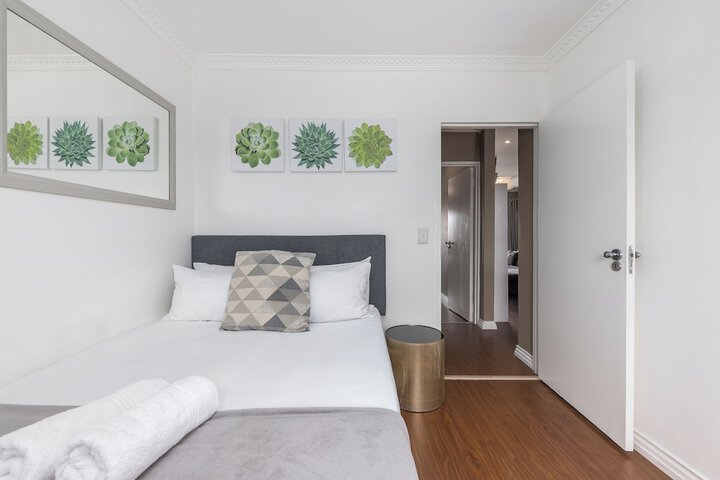 Room 3 of 17
