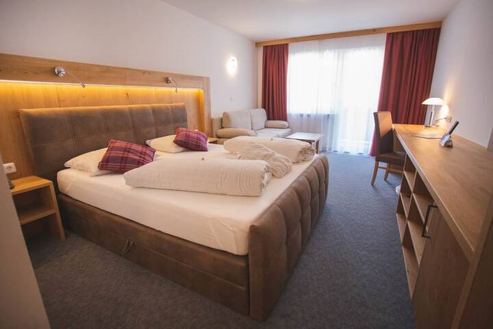 Room 10 of 82