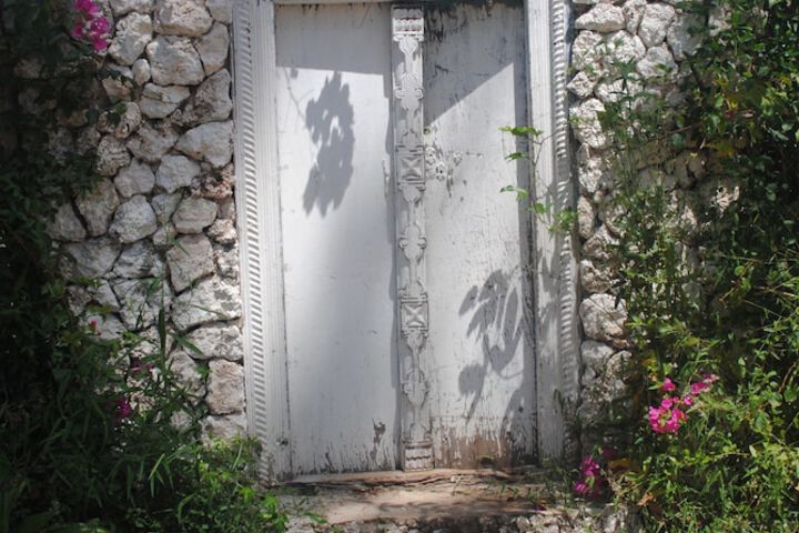 Room 5 of 140