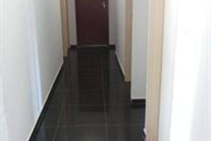 Ballroom/Hall 12 of 20
