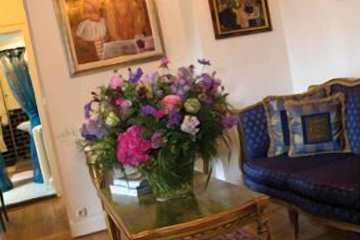 Room 15 of 33