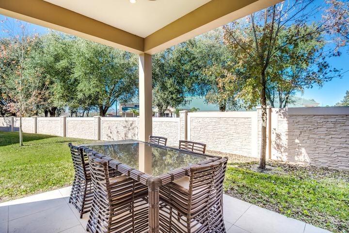 Terrace/Patio 36 of 52