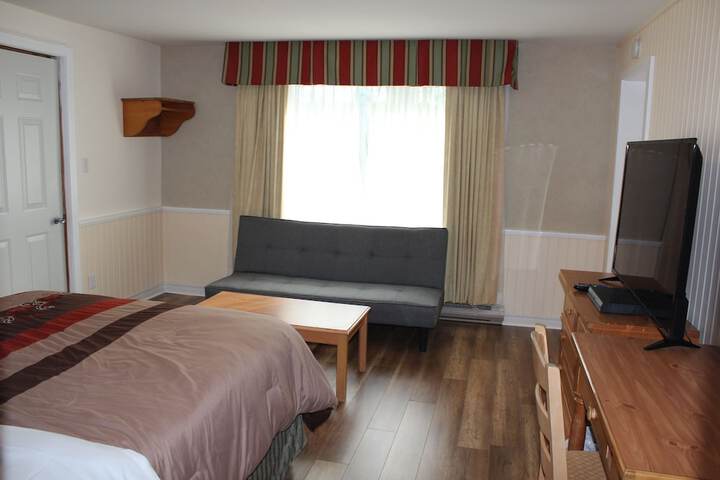 Room 8 of 27