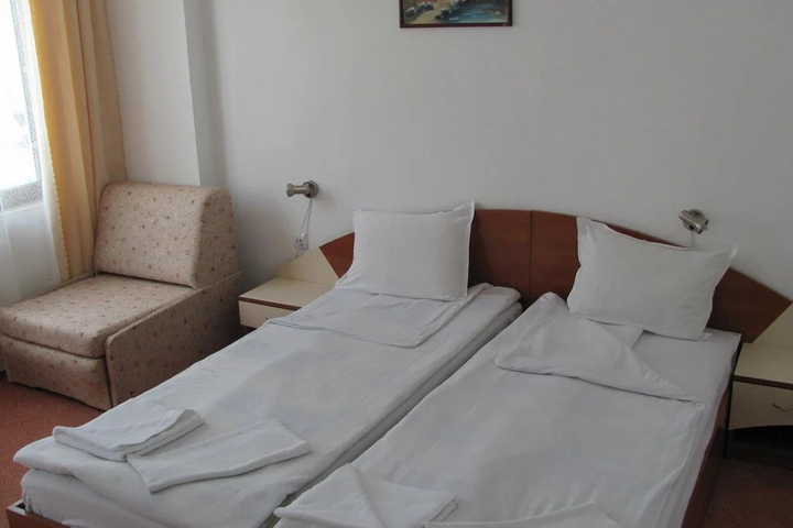 Room 3 of 17