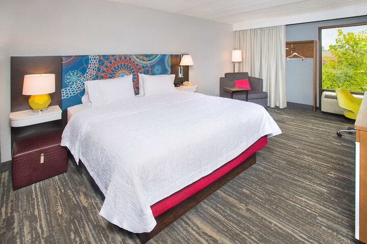 1 King Bed (14 of 19)
