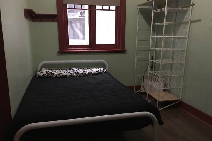 Room 9 of 135