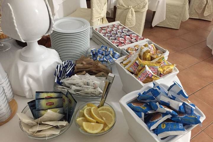 Breakfast/Coffee Service 19 of 32