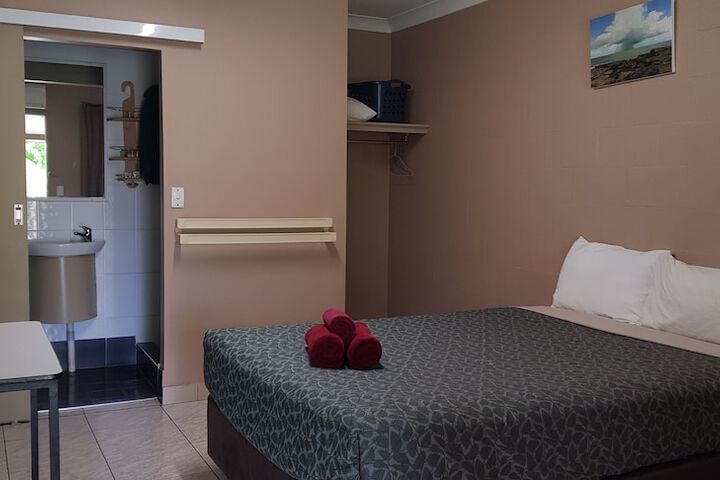 Room 16 of 54