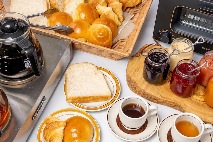 Breakfast/Coffee Service 18 of 22