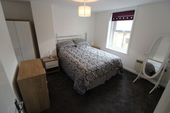 Room 4 of 10