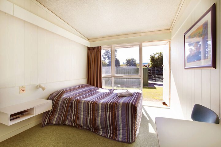 Room 4 of 19