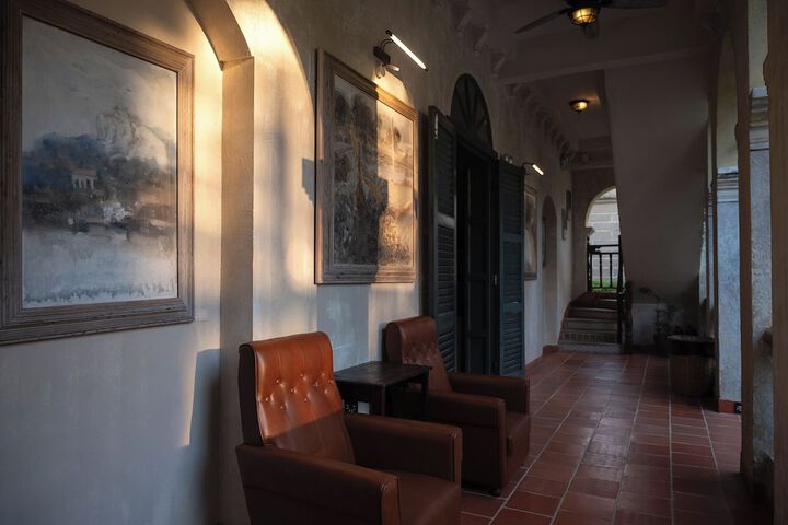 Room 44 of 85