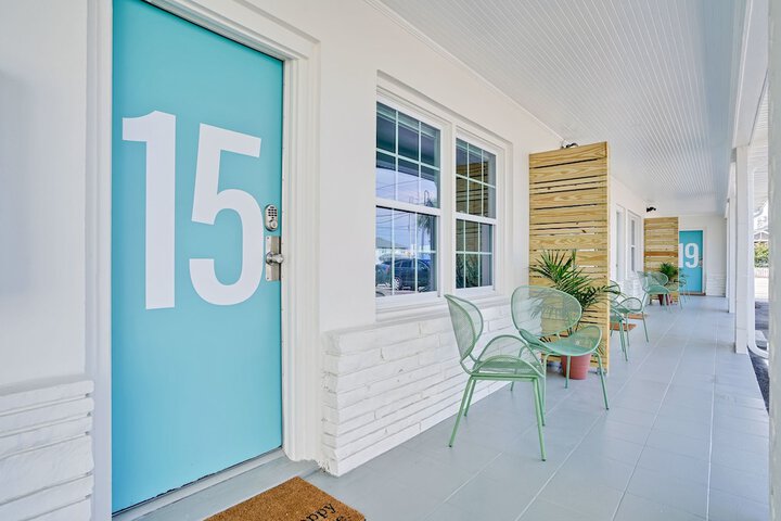 Room 16 of 63