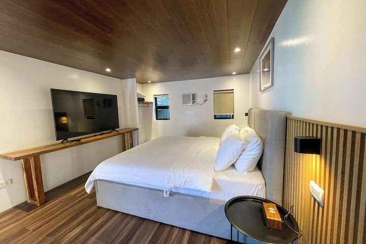 Room 20 of 35