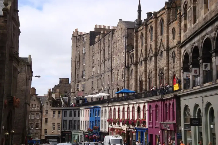 24 Buccleuch Street